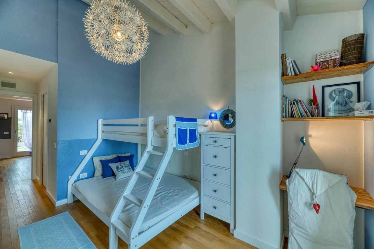 La Casa Degli Ulivi Appartamento In Villa Con Patio Quartu SantʼElena Exterior foto